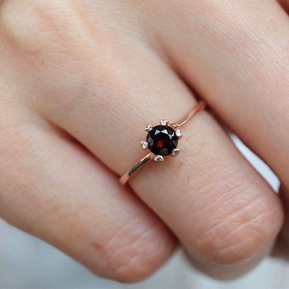 0.70 Carats 14k Solid Rose Gold Garnet Heart Prong Engagement Ring - SOVATS