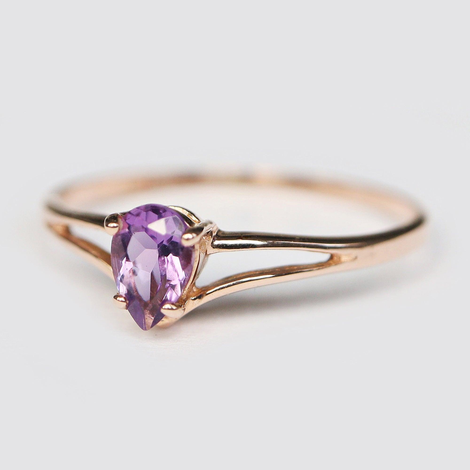 Amethyst Ring Niobe