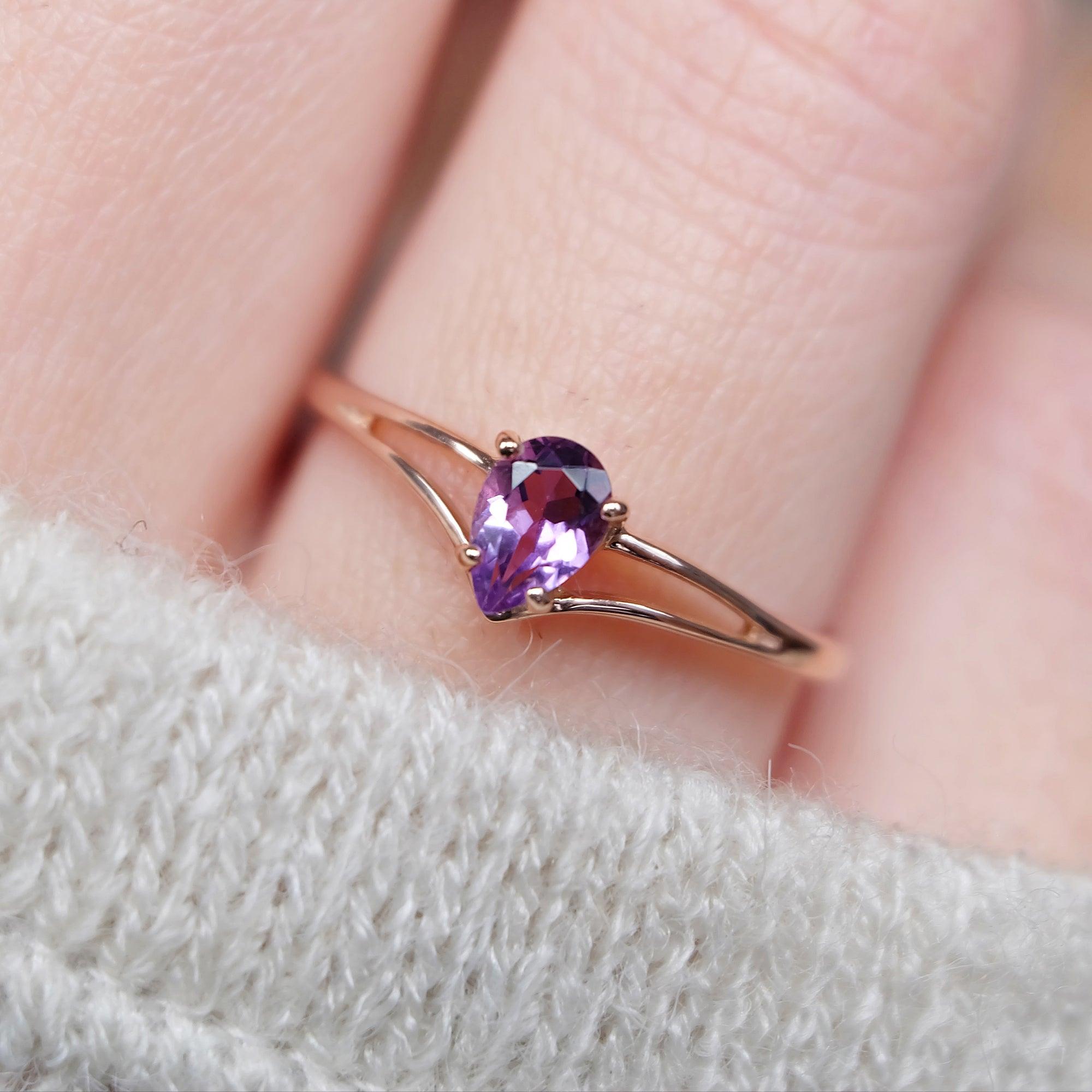Amethyst Ring Niobe