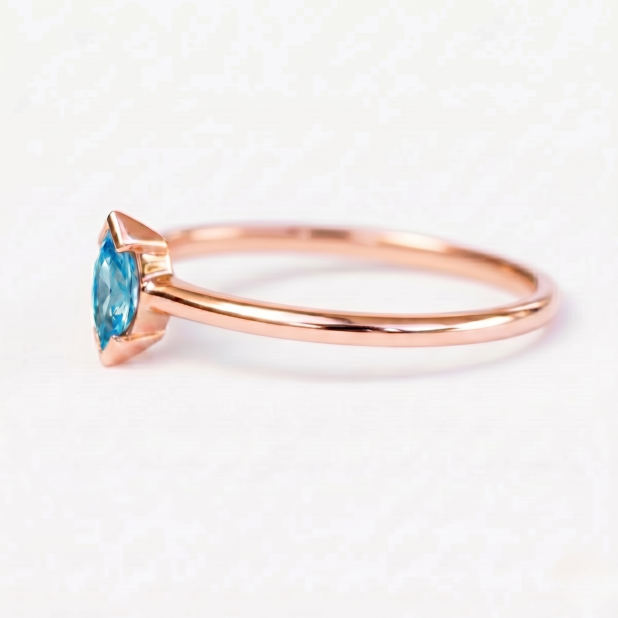 December's Birthstone Ring Sana