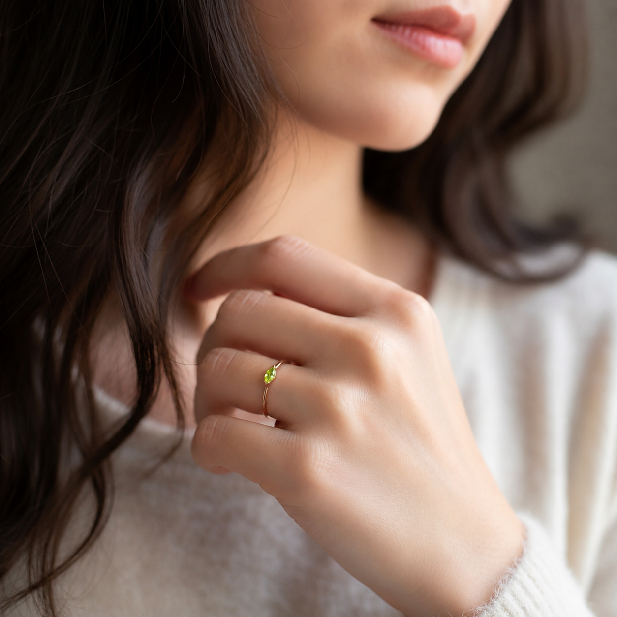 August's Birthstone Ring Cecilia