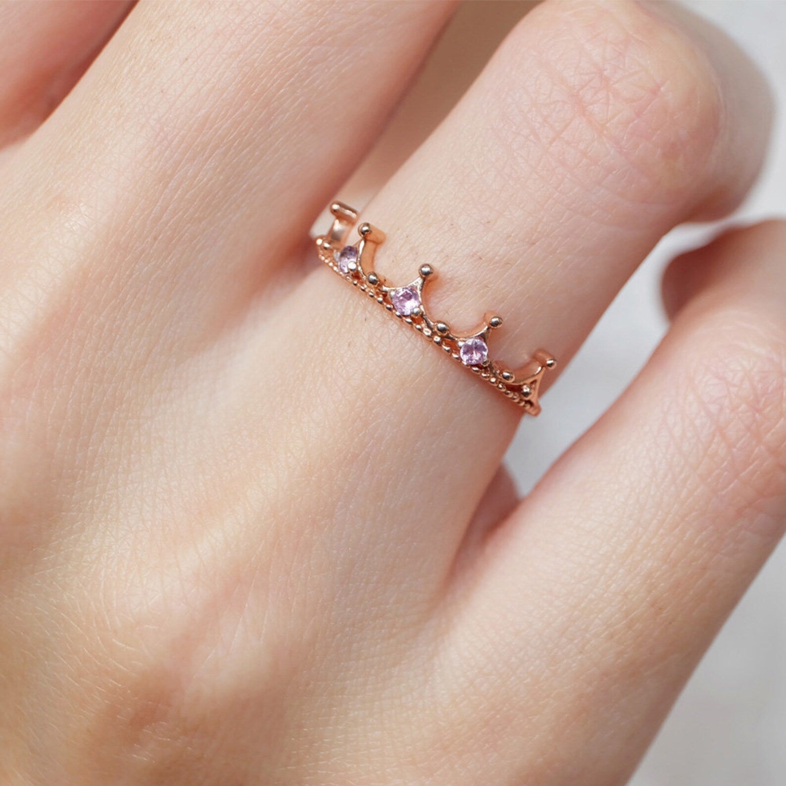 Pink Sapphire Crown Ring Isolde