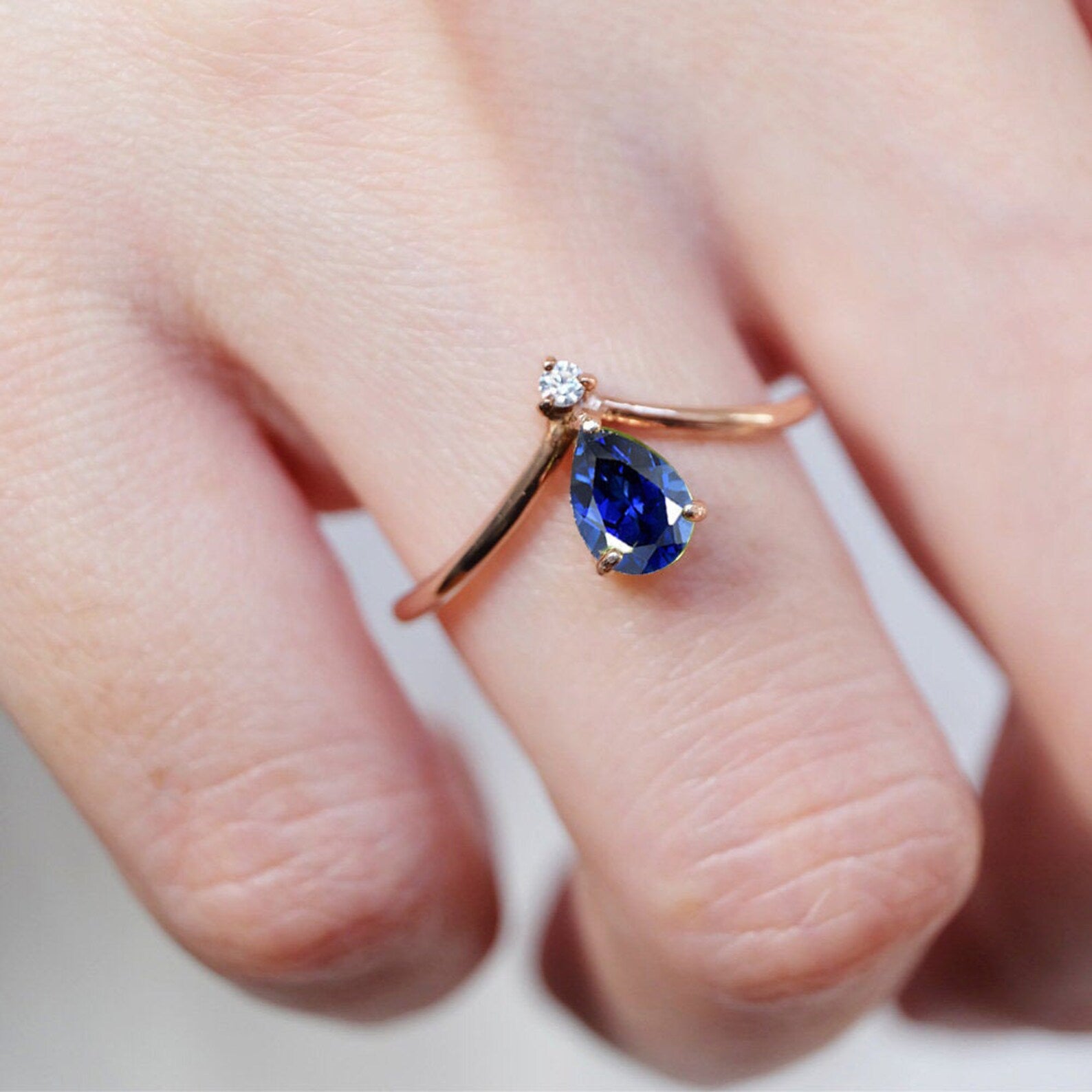 Sapphire Ring Morgana