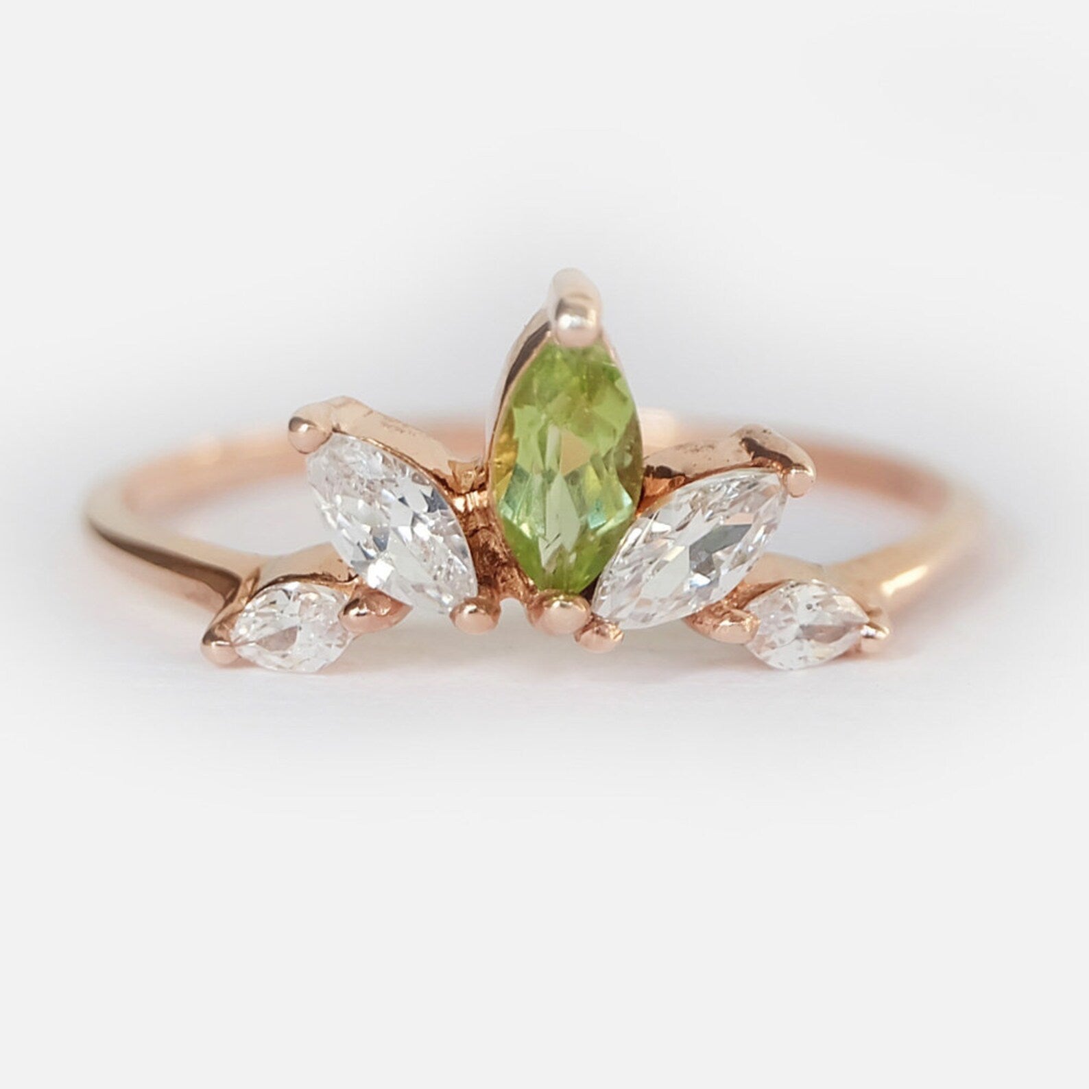 Peridot Cluster Ring Enu - SOVATS