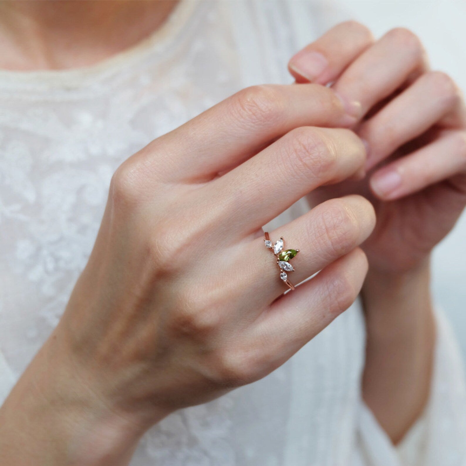 Peridot Cluster Ring Enu - SOVATS