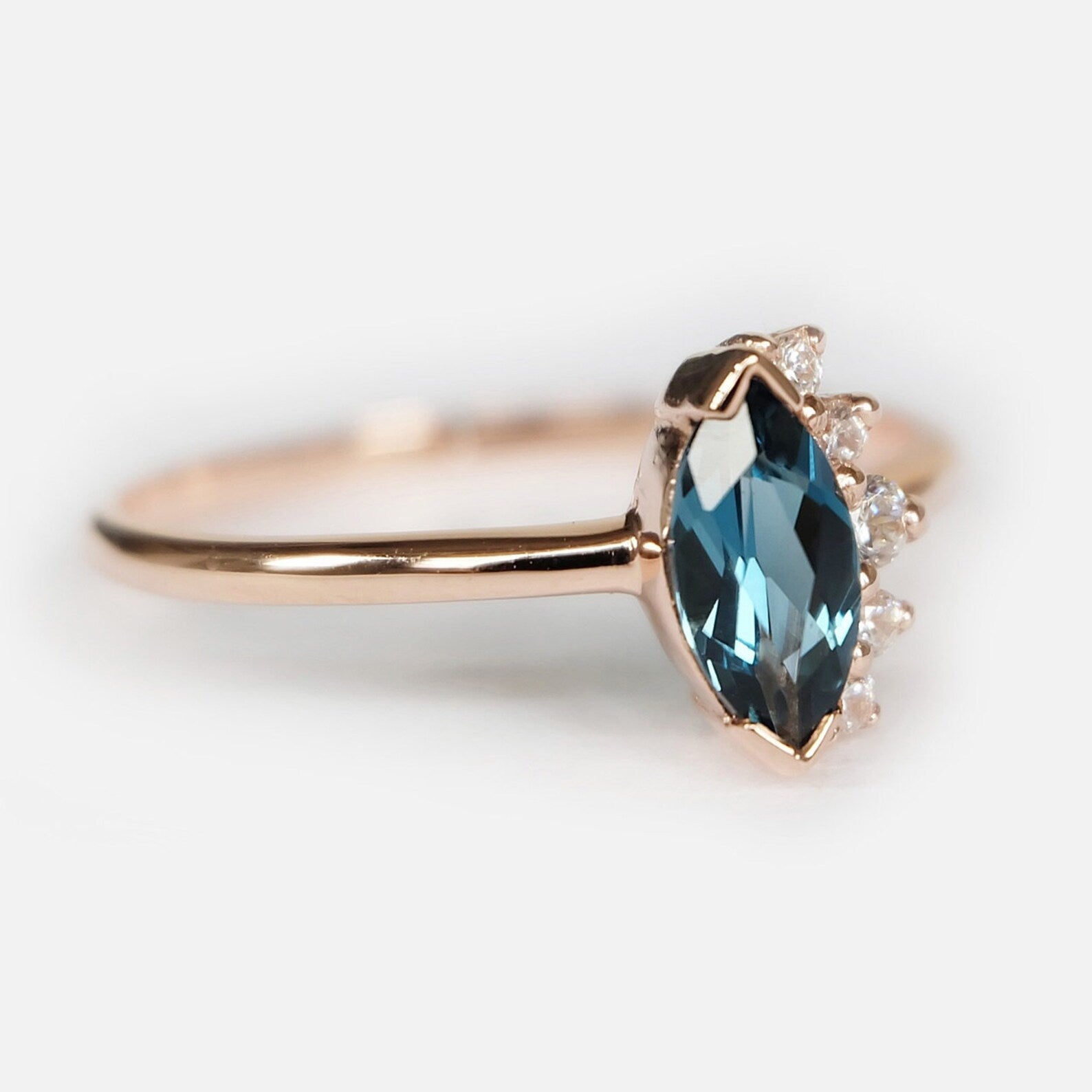 Blue Topaz Diamond Ring Prospere