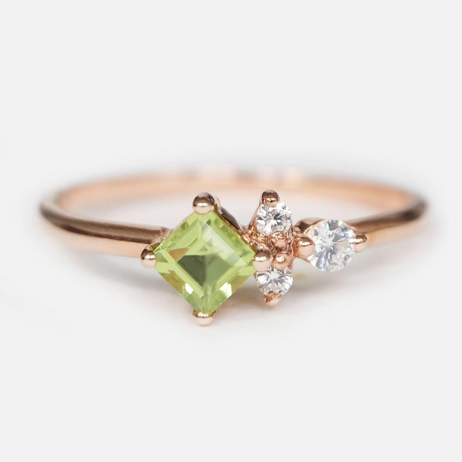 Peridot Cluster Ring Irelia - SOVATS