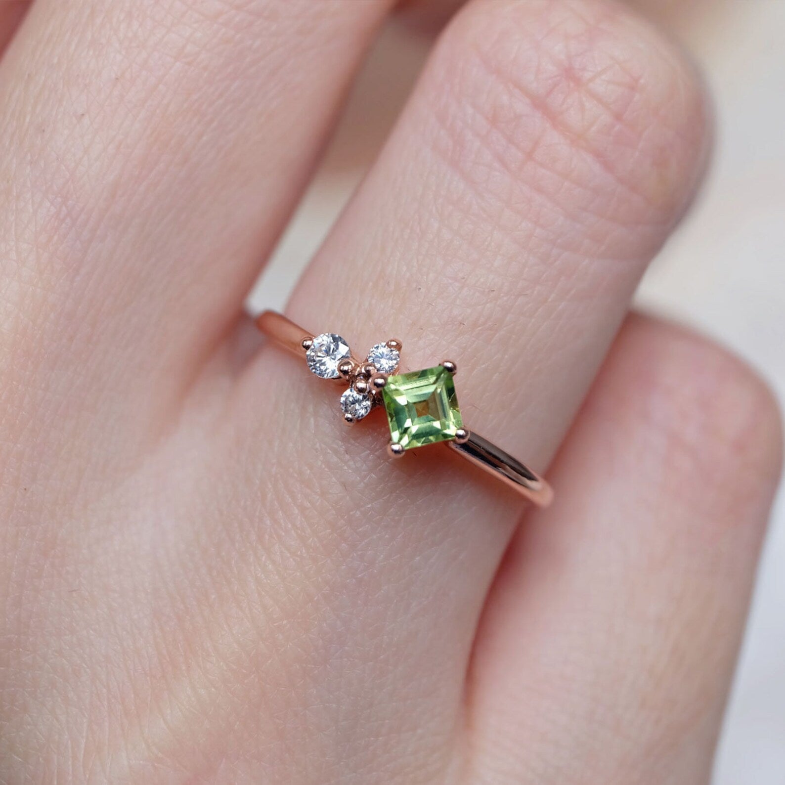 Peridot Cluster Ring Irelia - SOVATS