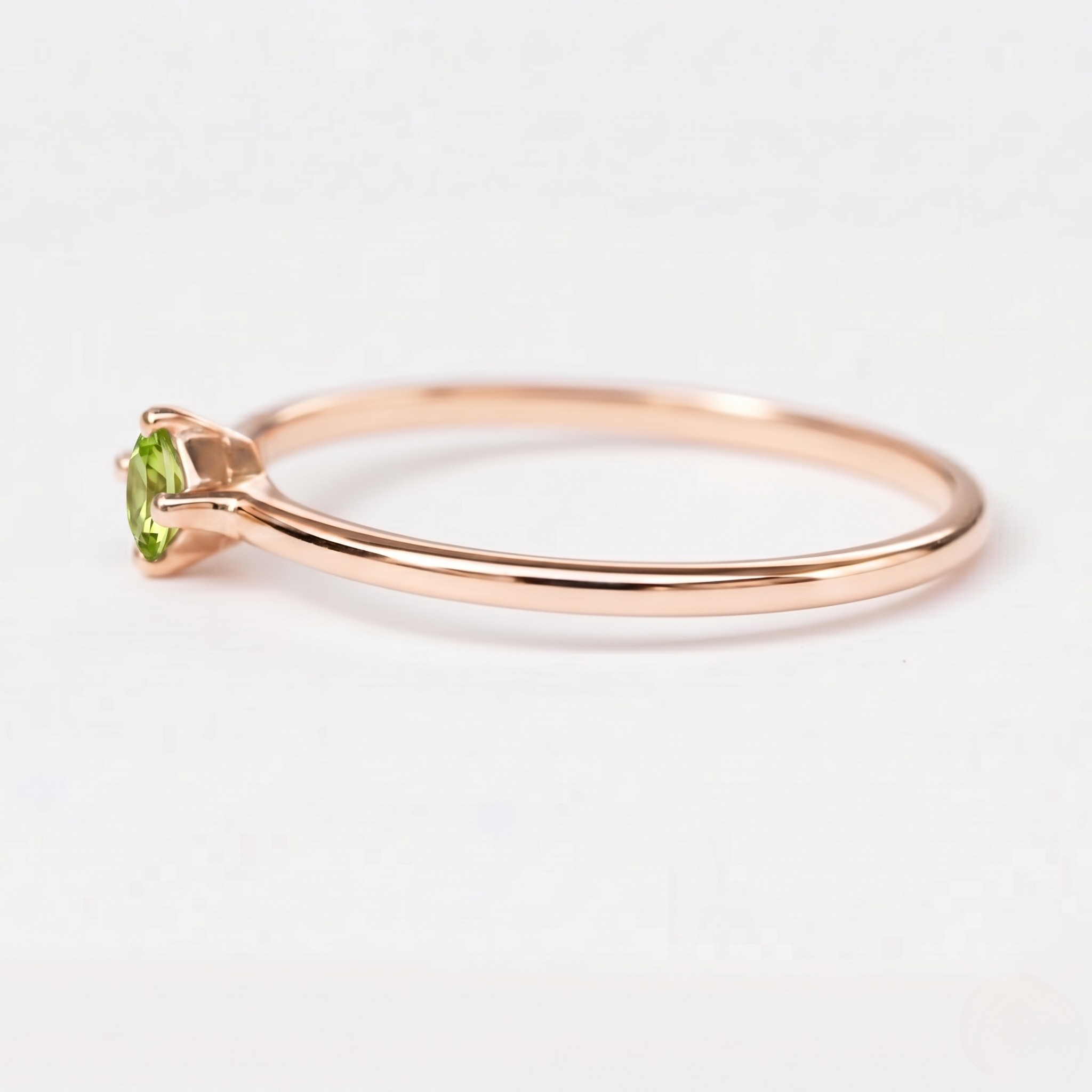 August's Birthstone Ring Leona