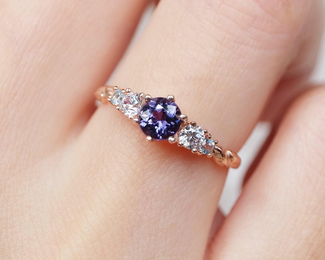 Alexandrite Engagement Ring Hyperbius - SOVATS