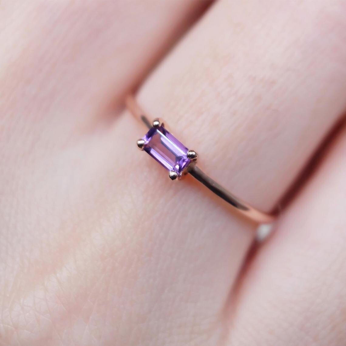 Amethyst Solitaire Ring Goddric - SOVATS