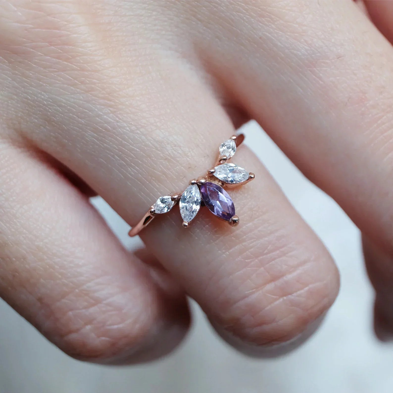 Amethyst White Topaz Ring Enu - SOVATS