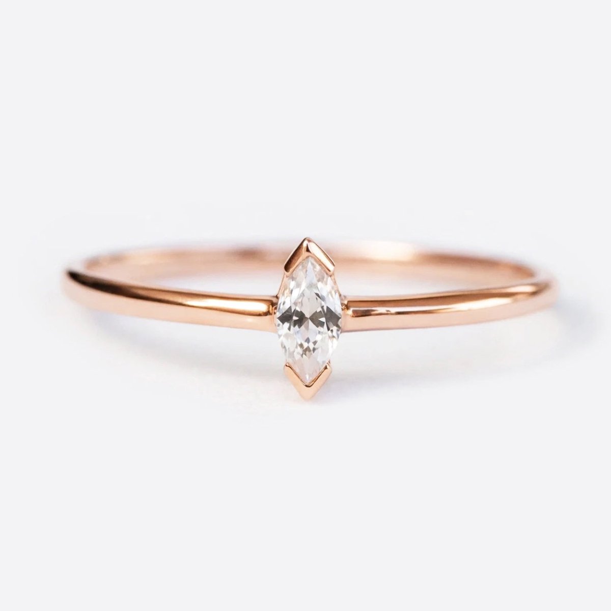 April's Birthstone Ring Sana - SOVATS
