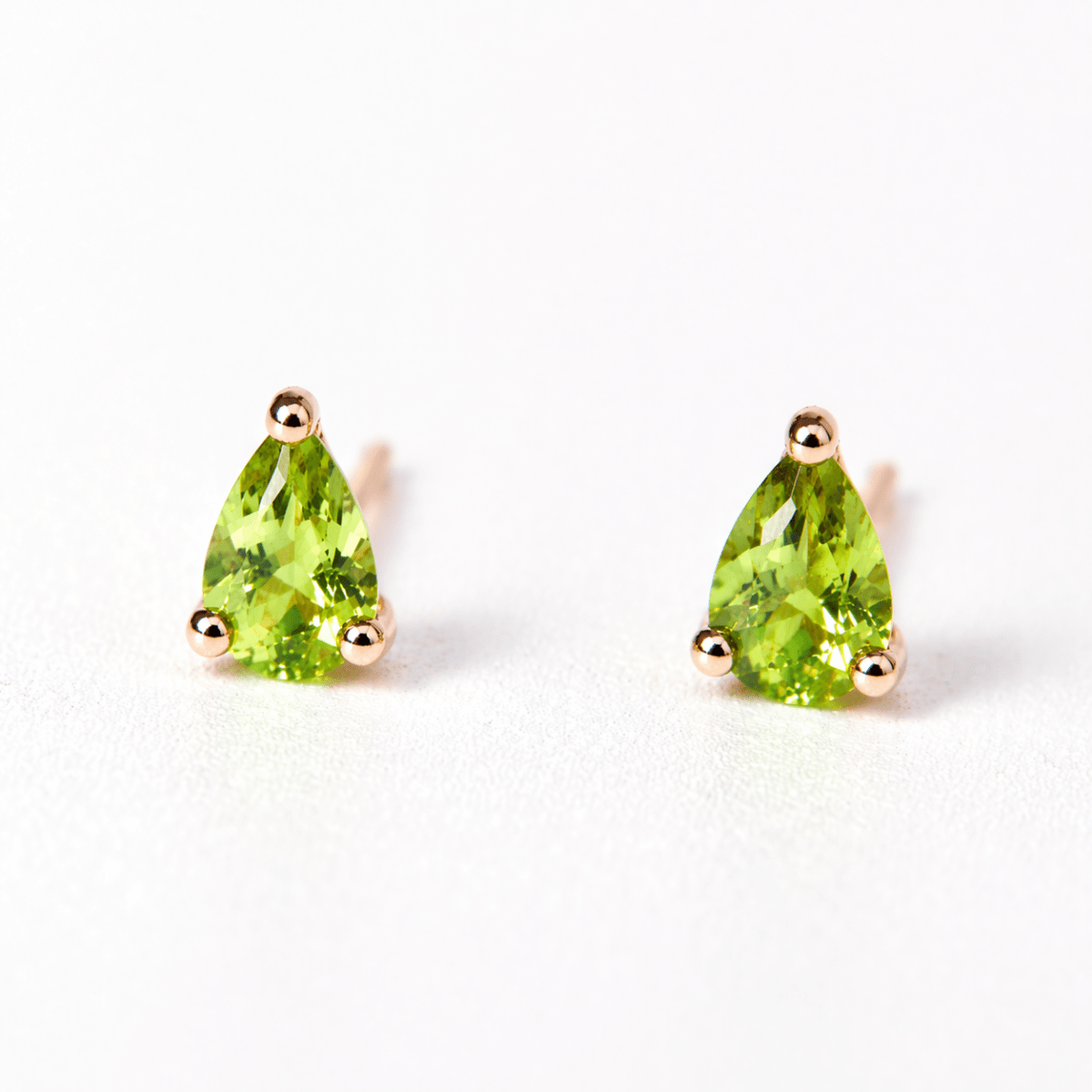 August's Birthstone Earrings Addie - SOVATS