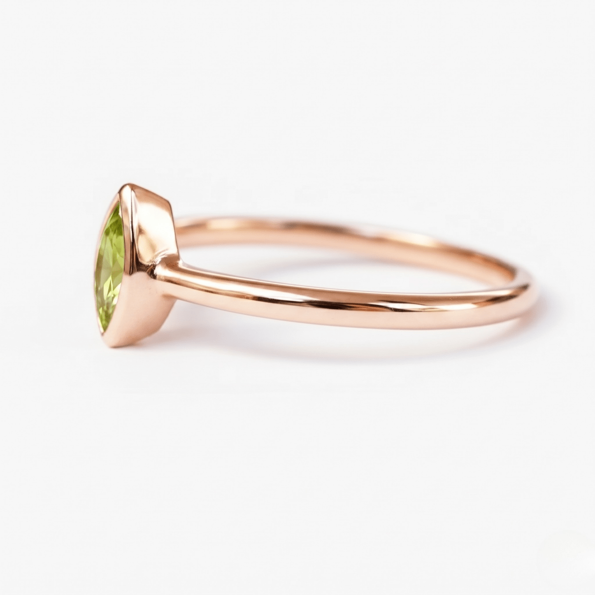 August's Birthstone Ring Nerissa - SOVATS