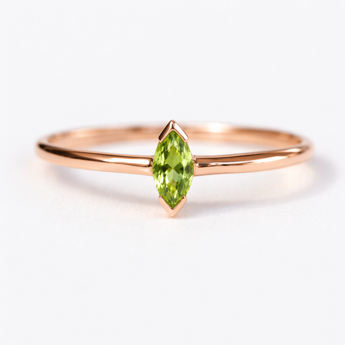 August's Birthstone Ring Sana - SOVATS