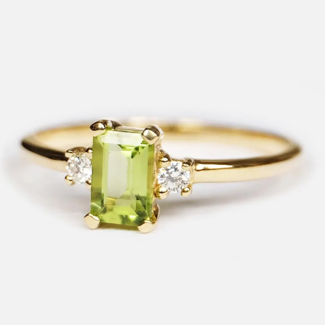 Baguette Peridot Diamond Ring Marita - SOVATS