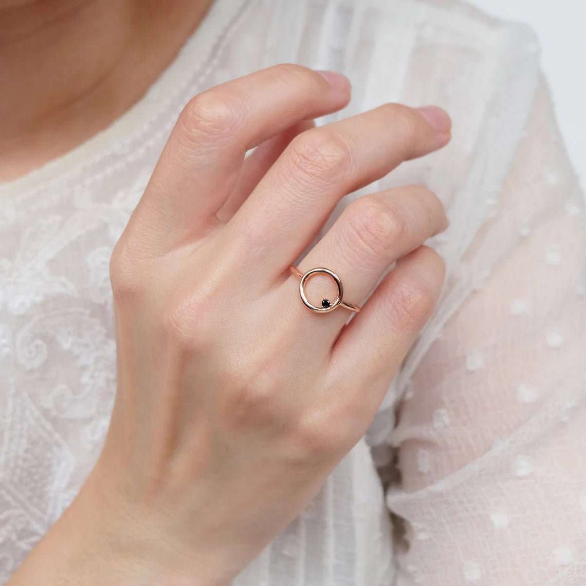 Black Diamond Open Circle Ring Silus - SOVATS