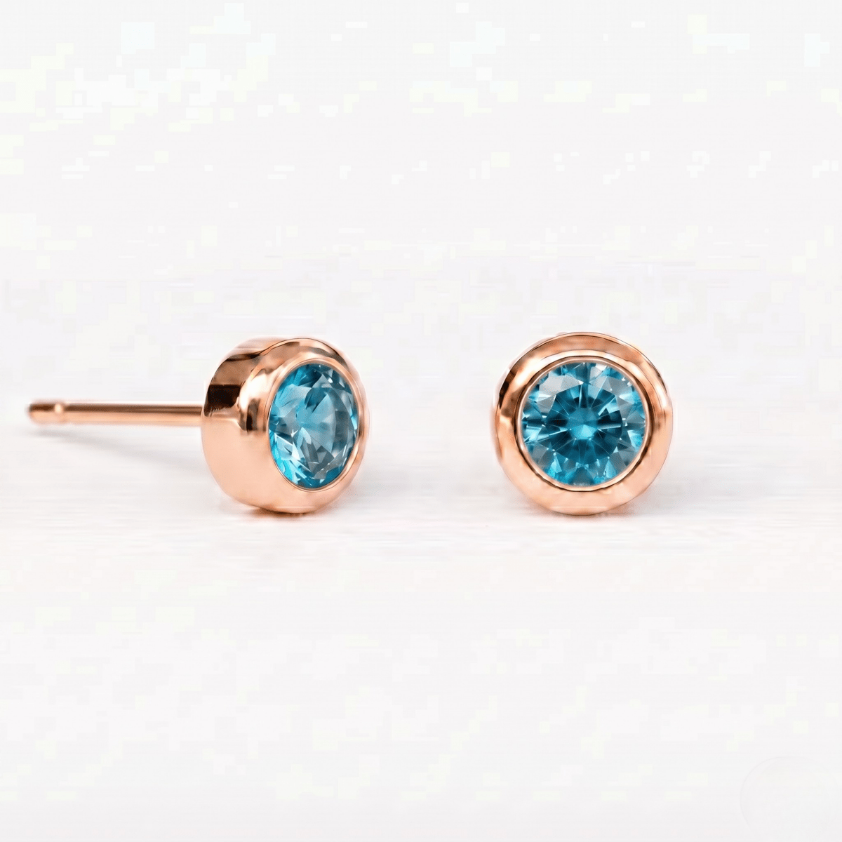 December's Birthstone Earrings Edda - SOVATS
