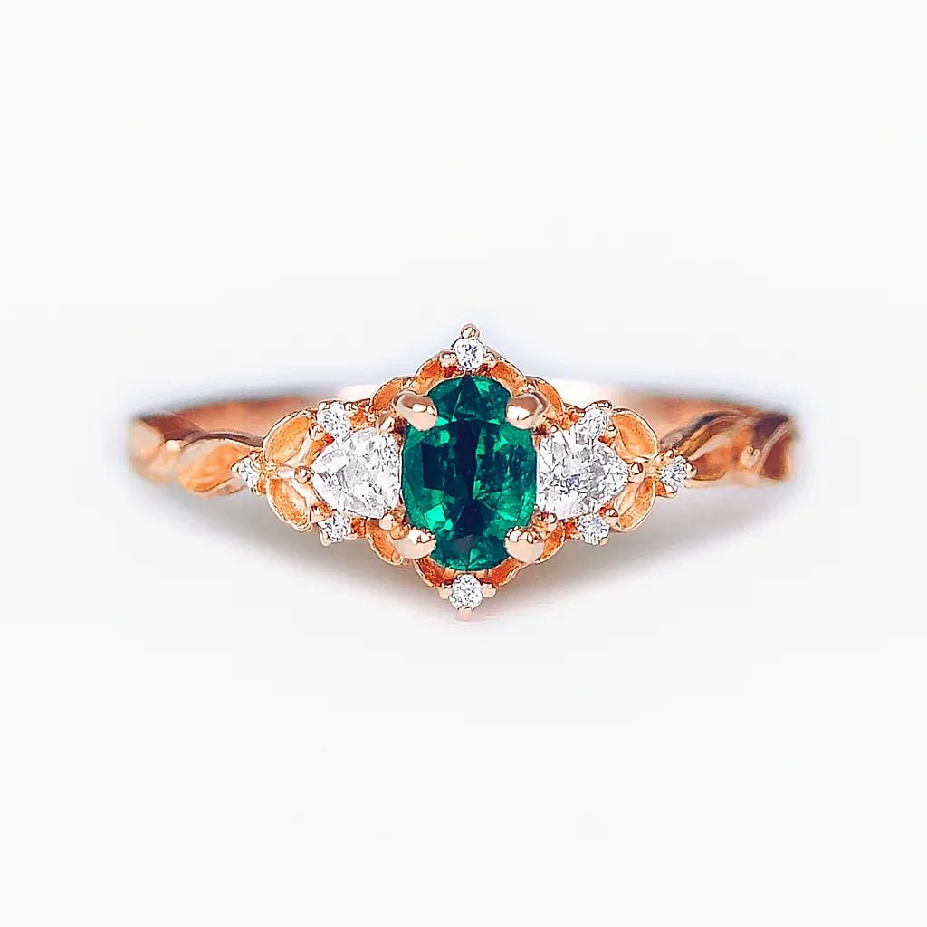 Emerald Engagement Ring Kiran - SOVATS