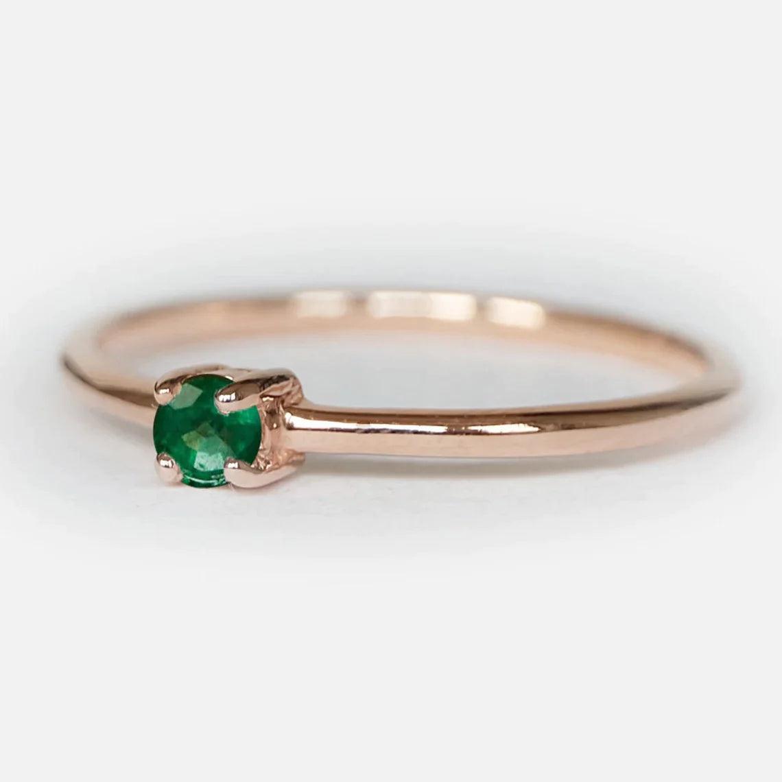 Emerald Solitaire Ring Asal - SOVATS