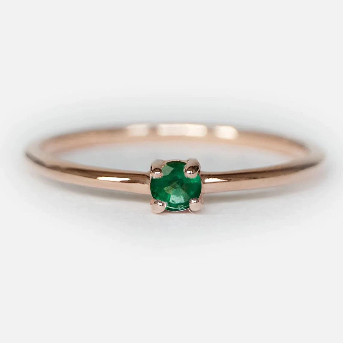 Emerald Solitaire Ring Asal - SOVATS