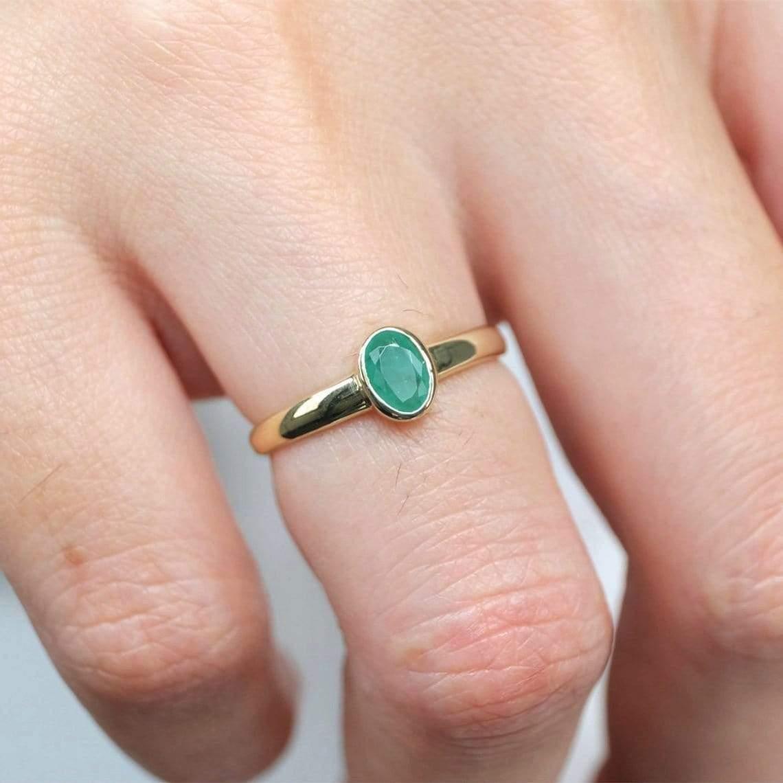 Emerald Solitaire Ring Tertu - SOVATS