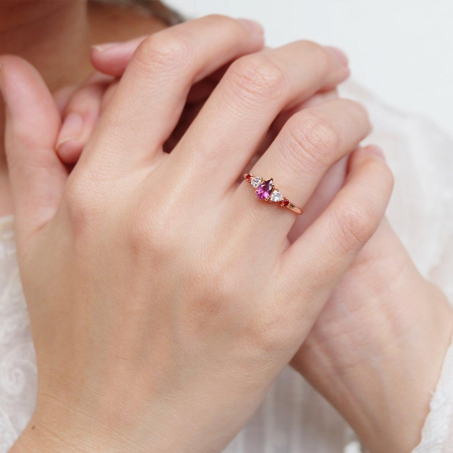 Rhodolite Engagement Ring Sumus - SOVATS