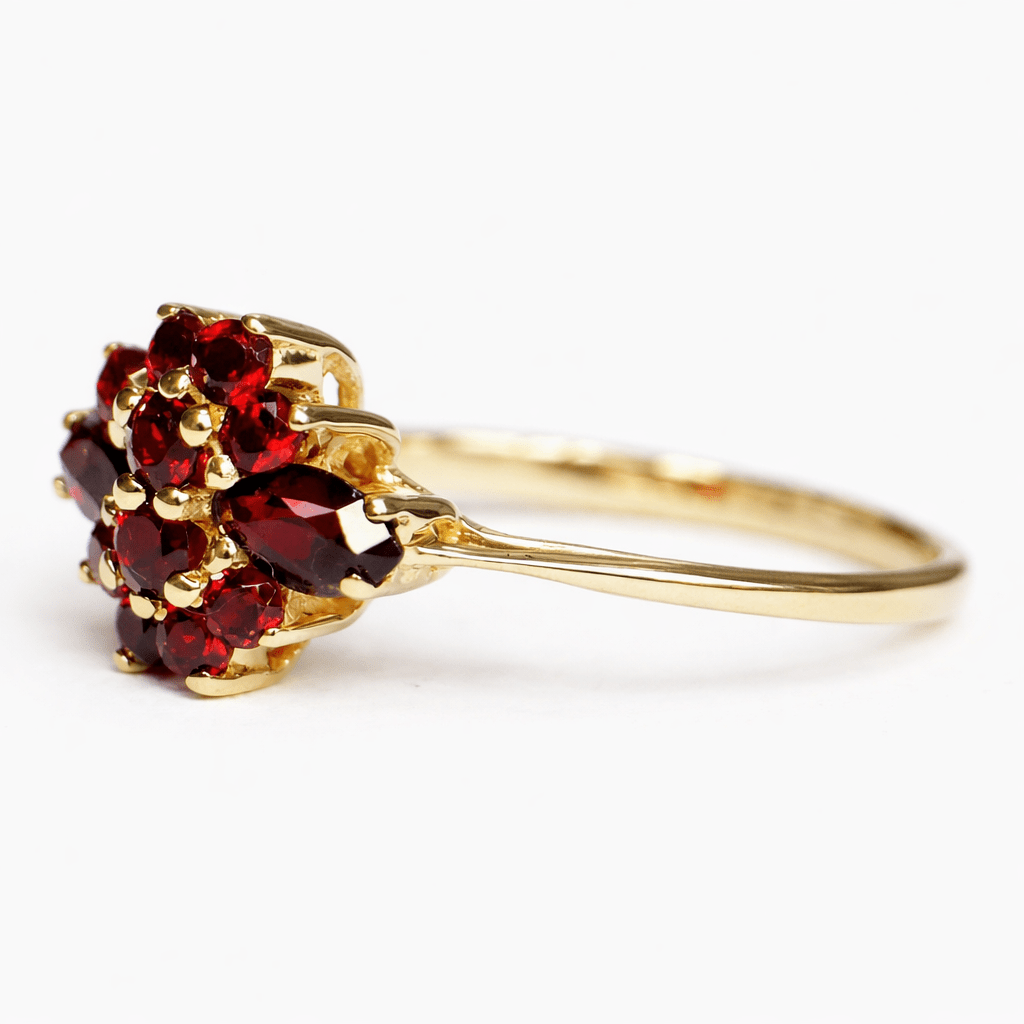 Garnet Cluster Gold Ring Rakel - SOVATS