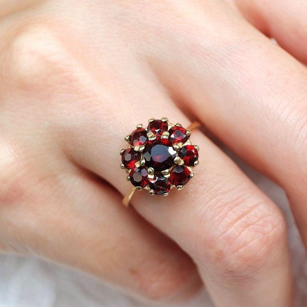 Garnet Cluster Ring Greta - SOVATS