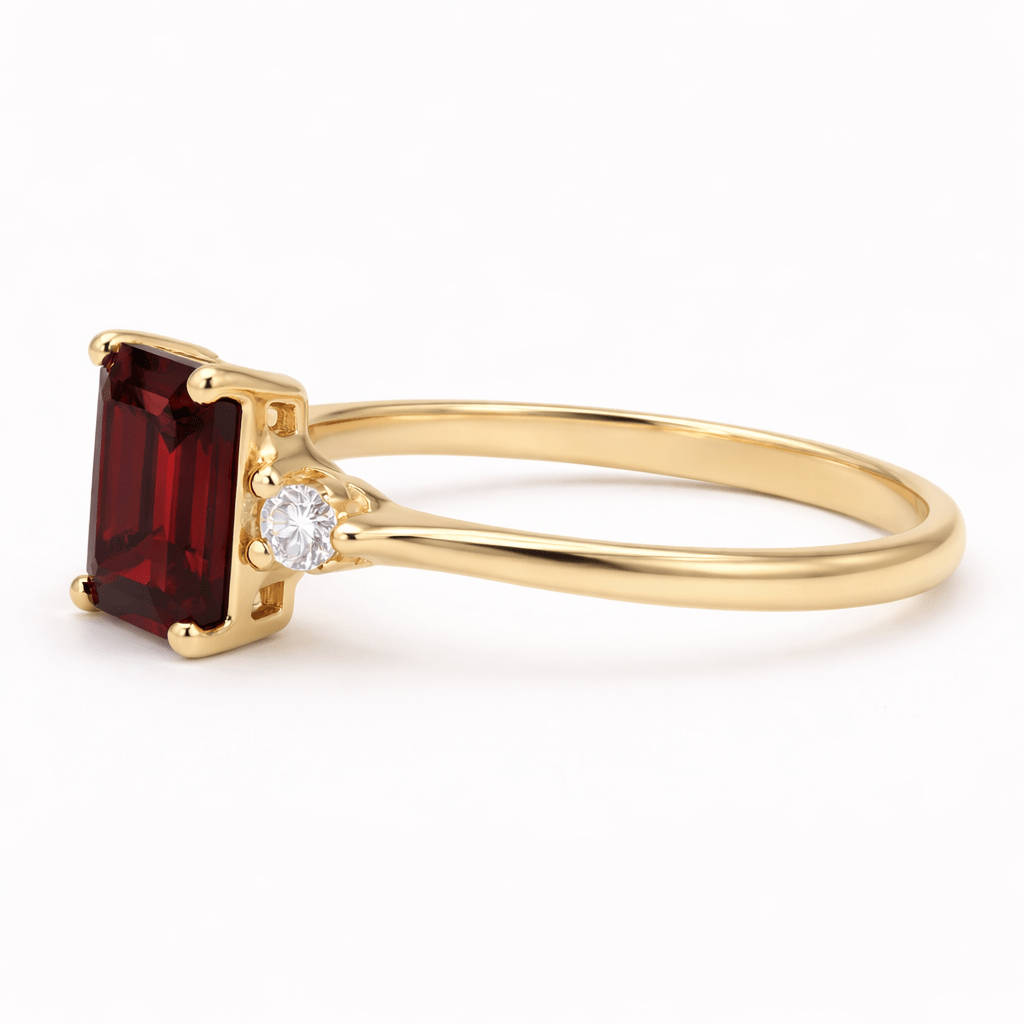 Garnet Diamond Gold Ring Jirina - SOVATS