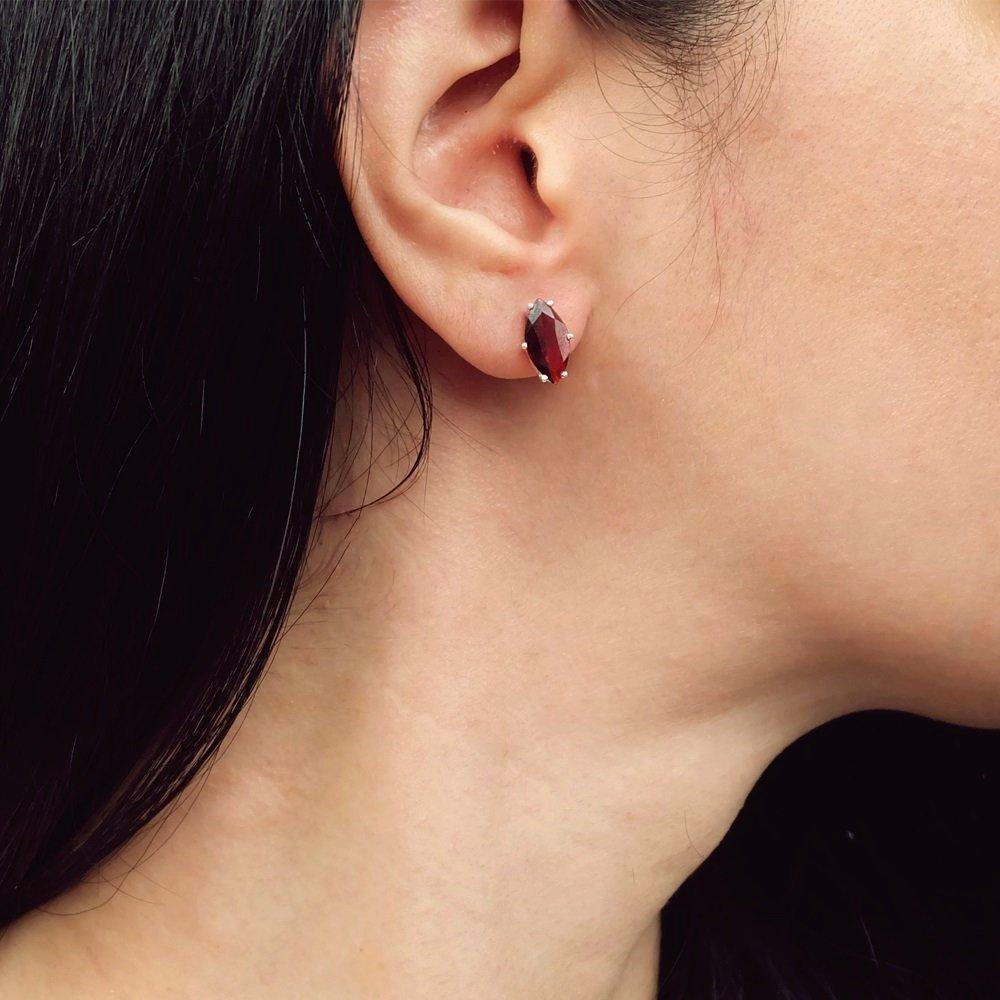Garnet Earring Tania - SOVATS