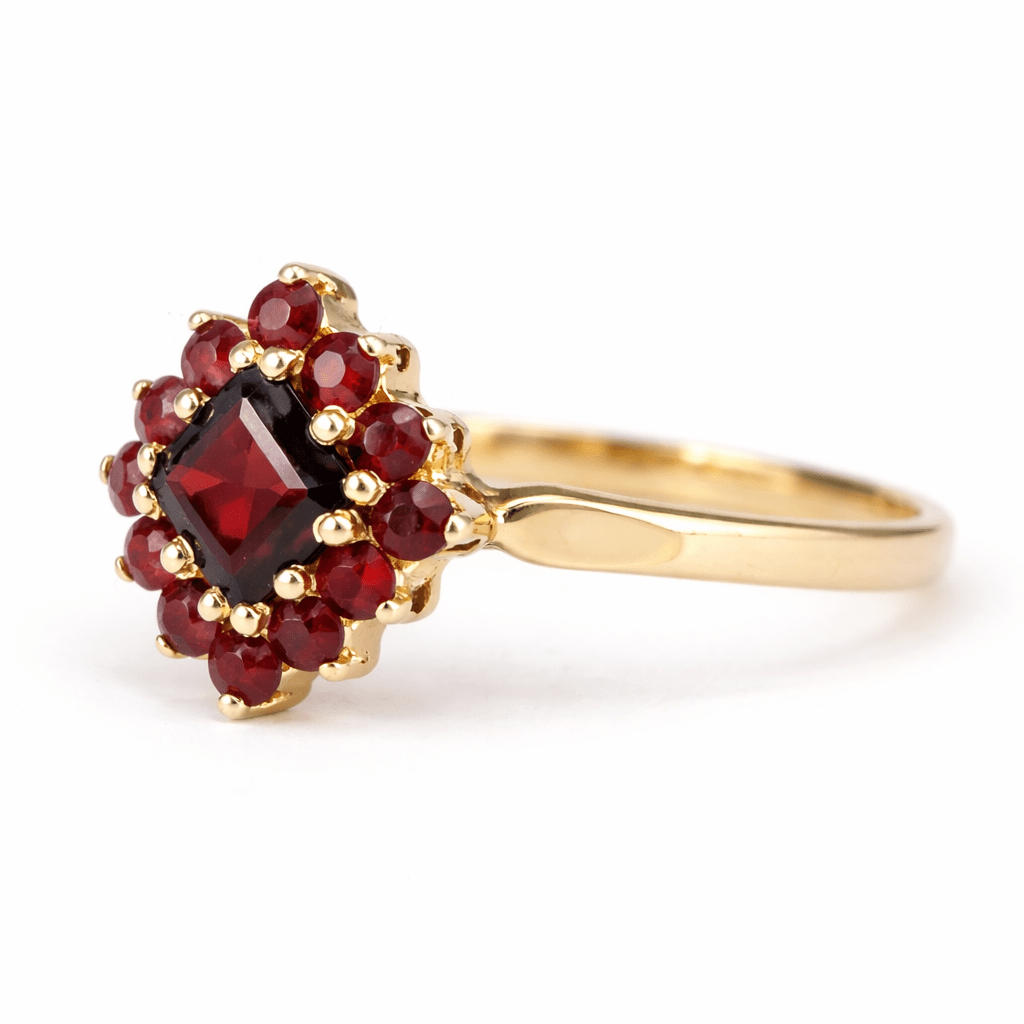 Garnet Gold Ring Hajar - SOVATS