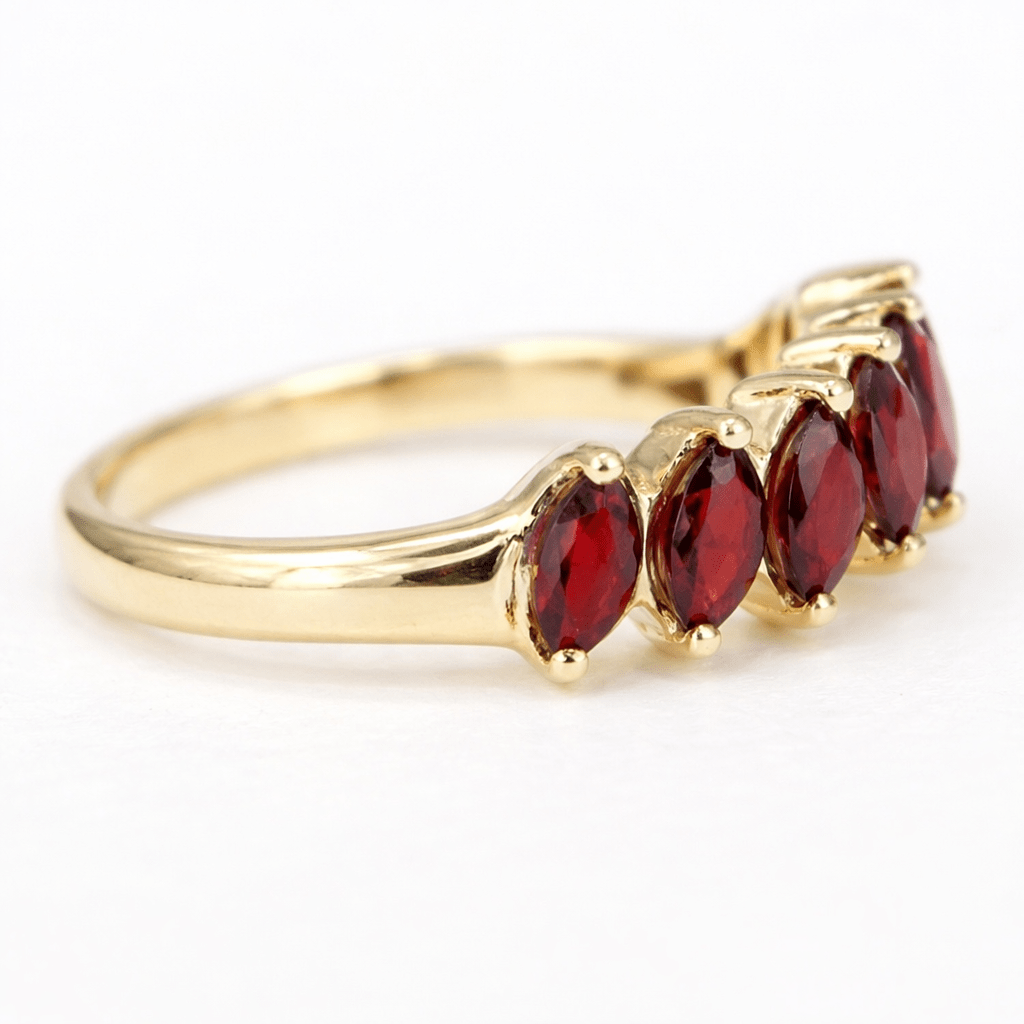 Garnet Gold Ring Nogi - SOVATS