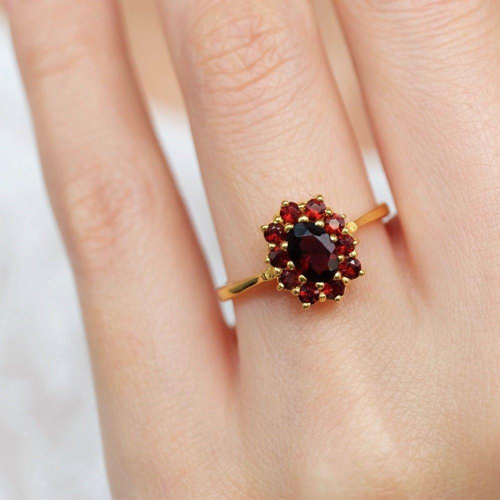 Garnet Ring Alandra - SOVATS