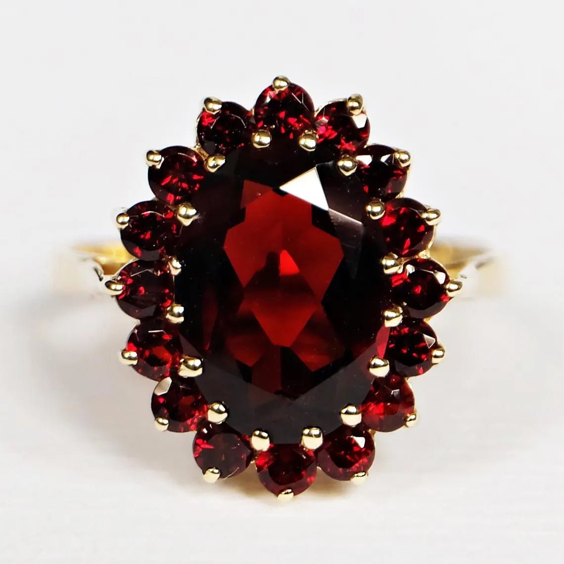 Garnet Ring Alina - SOVATS