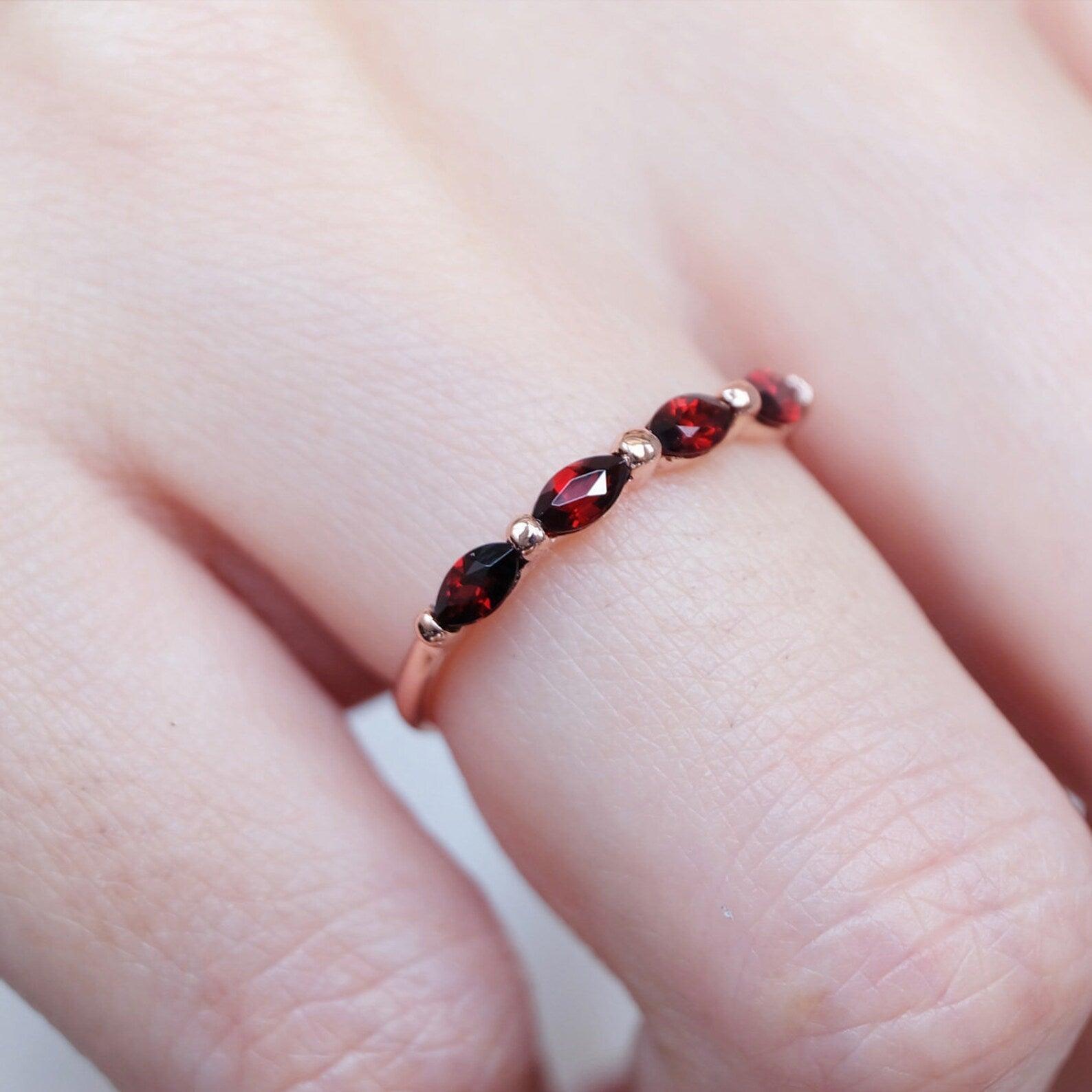 Garnet Ring Hiba - SOVATS