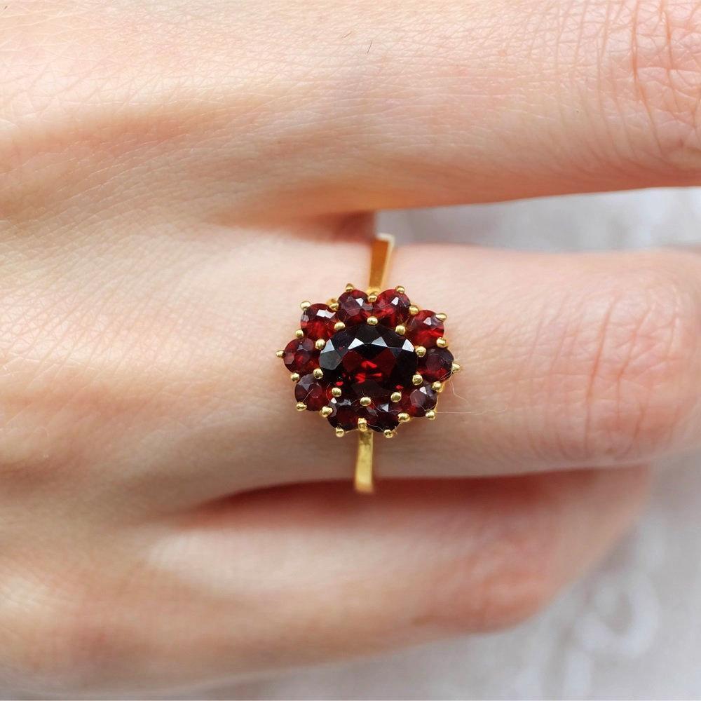 Garnet Ring Ratana - SOVATS