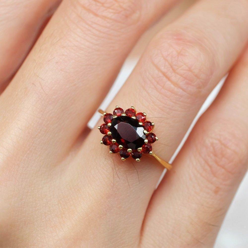 Garnet Ring Shari - SOVATS