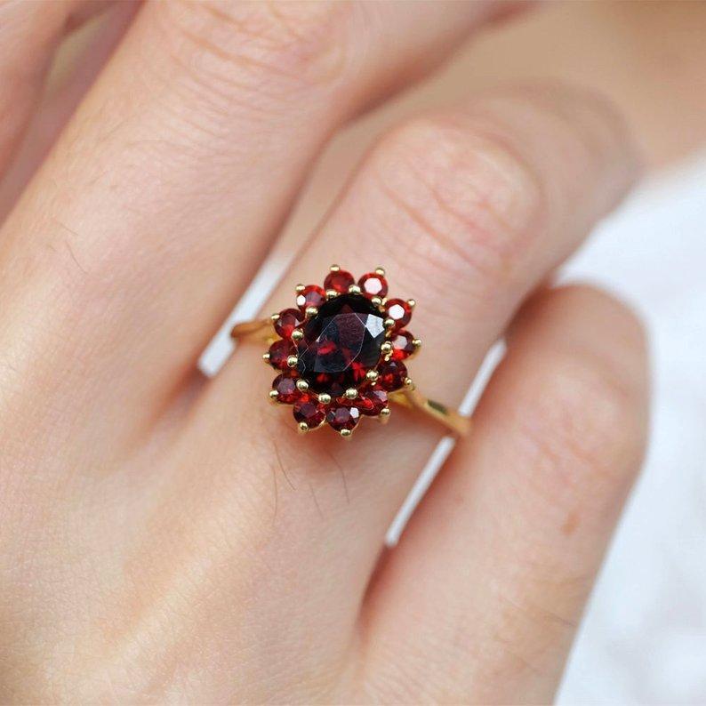 Garnet Ring Vasilia - SOVATS