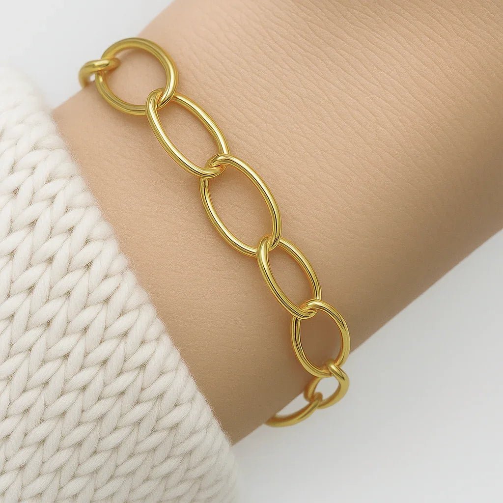 Gift Large Oval Link Bracelet Madhur - SOVATS