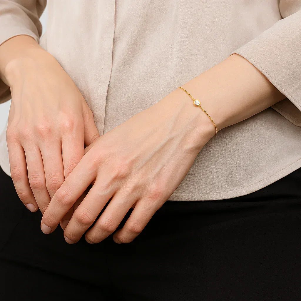 Gift White Topaz Solitaire Bracelet Melora - SOVATS