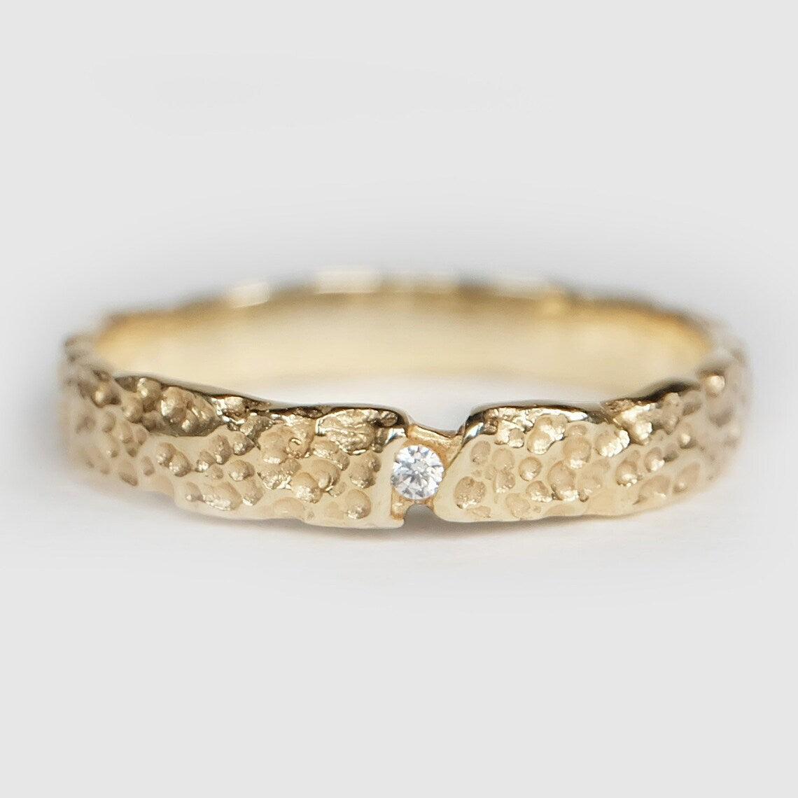 Hammered Diamond Band Ring Augie - SOVATS