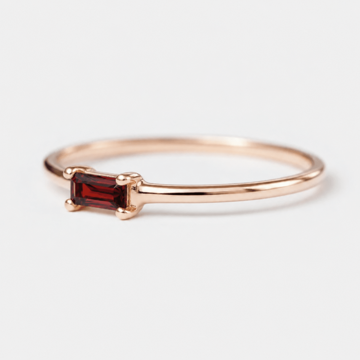 January's Birthstone Ring Luana - SOVATS