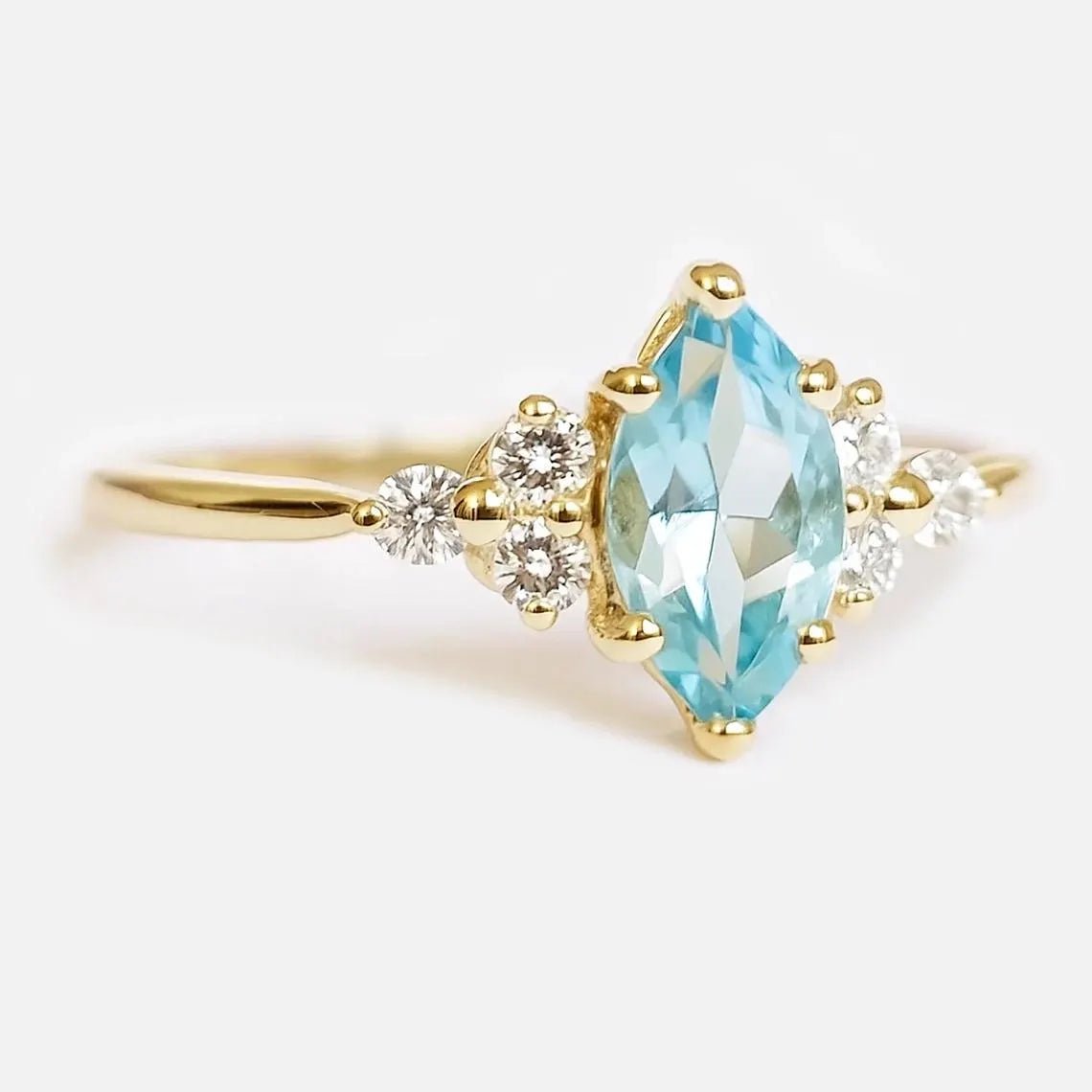 Marquise Aquamarine Diamond Ring Renée - SOVATS