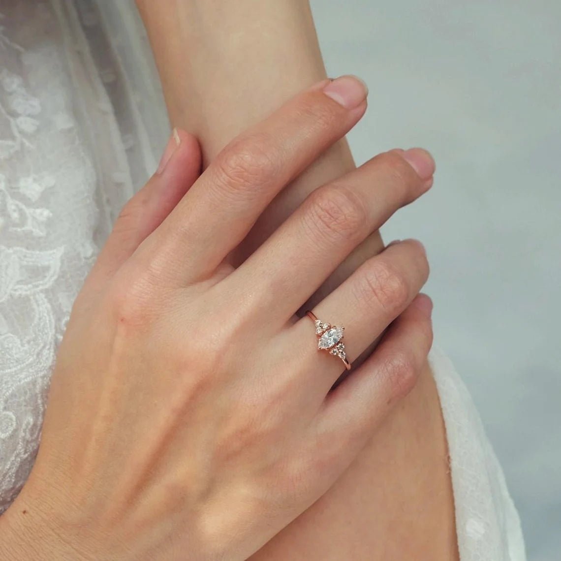 Marquise White Topaz Diamond Ring Renée - SOVATS