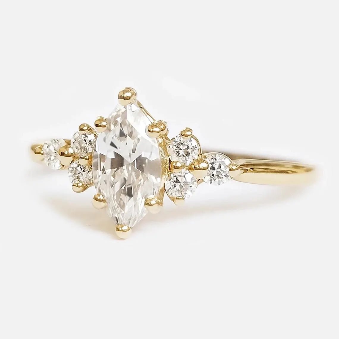 Marquise White Topaz Diamond Ring Renée - SOVATS