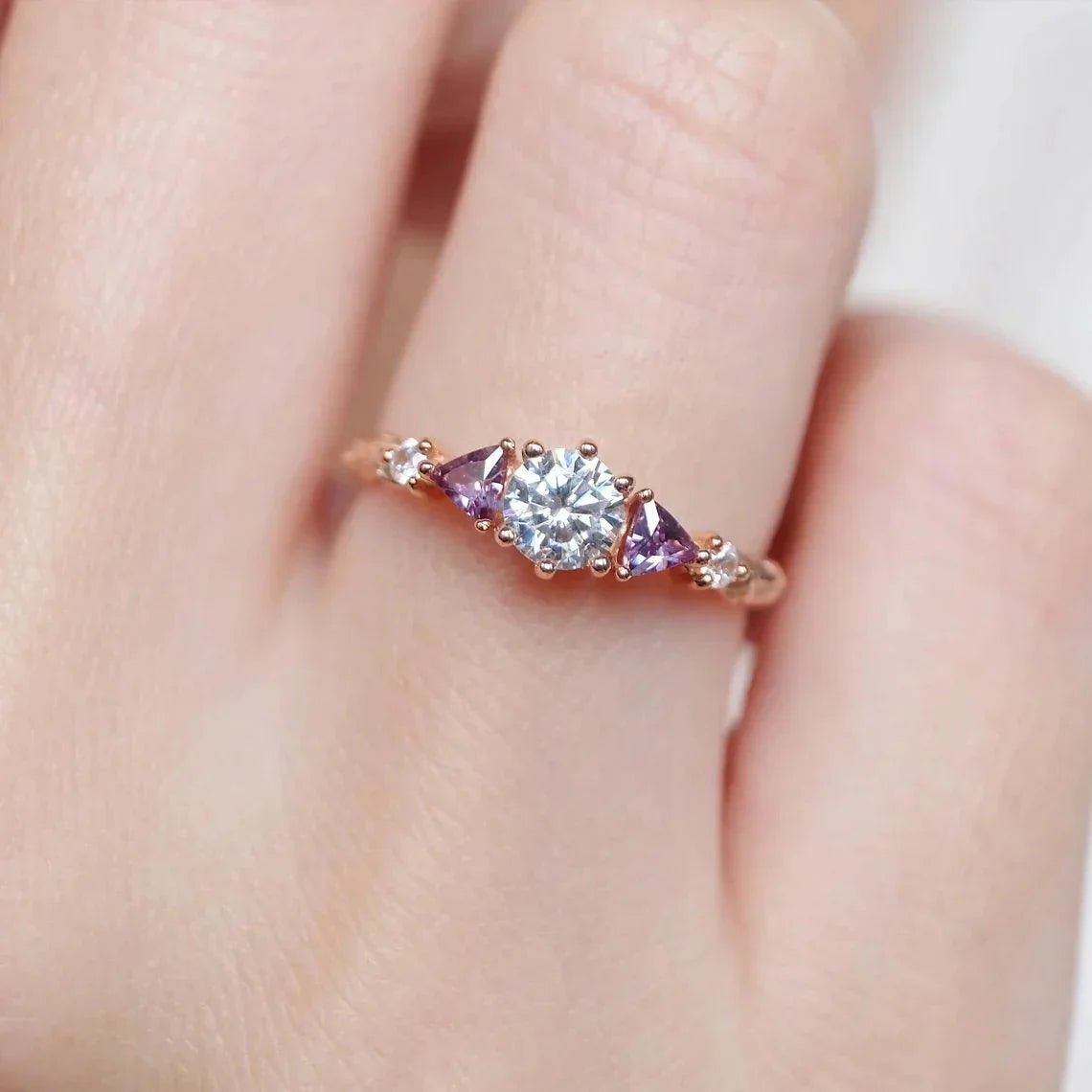 Moissanite Engagement Ring Ami - SOVATS