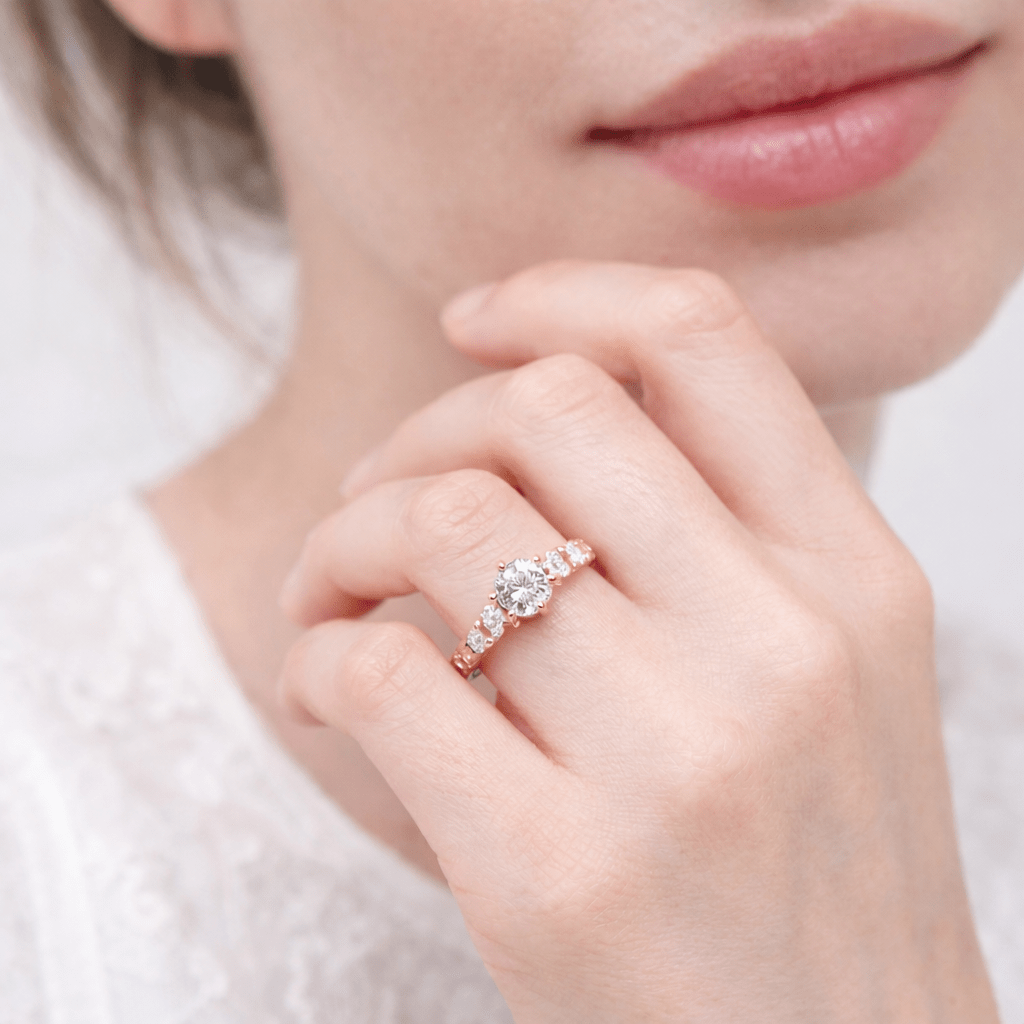 Moissanite Engagement Ring Liviana - SOVATS