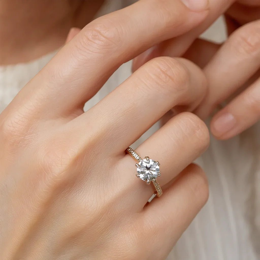 Moissanite Engagement Ring Luna - SOVATS